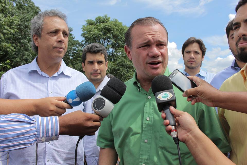 Autoridades visitam anel viário em Barra, obra segue com duas frentes de serviço