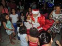 Chegada do Papai Noel a Barra do Garças é prestigiada por muitos populares