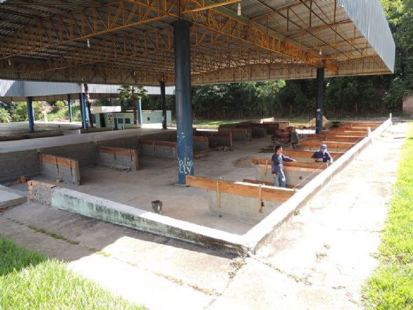 Construção de área de carnes e frios na Feira de Barra do Garças este bem adiantada
