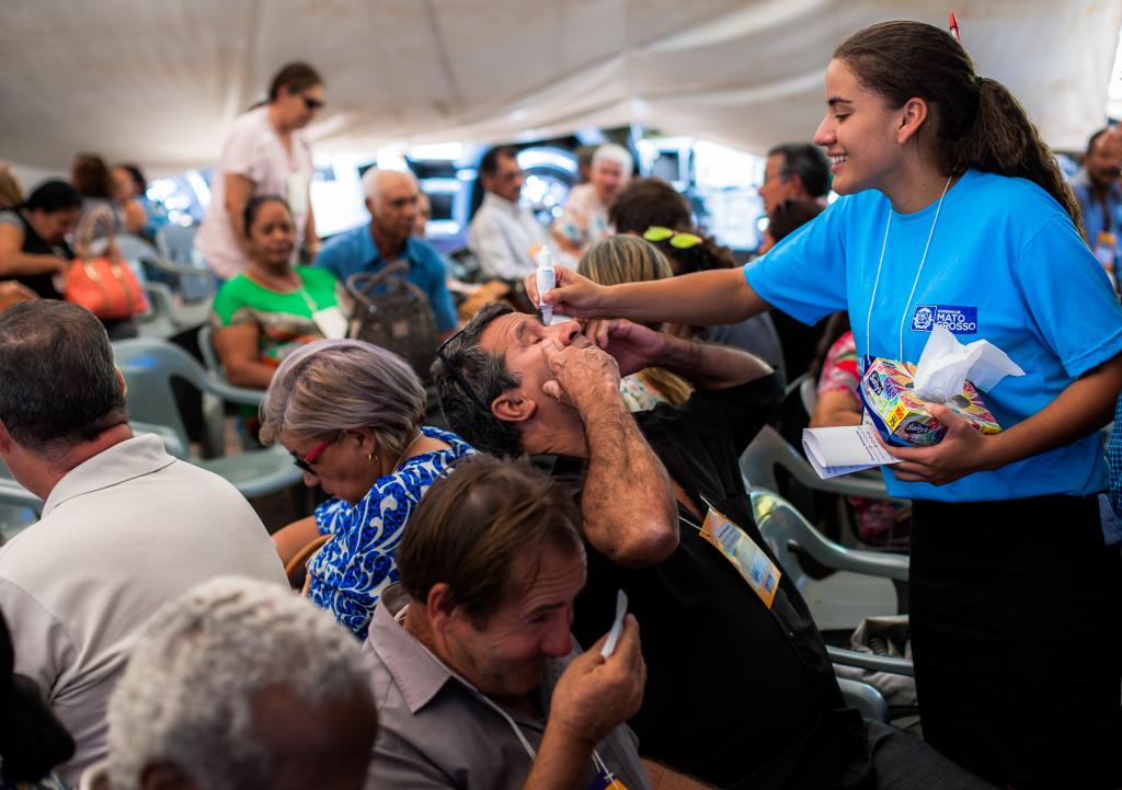 Mais de mil pessoas são atendidas no primeiro dia de Caravana