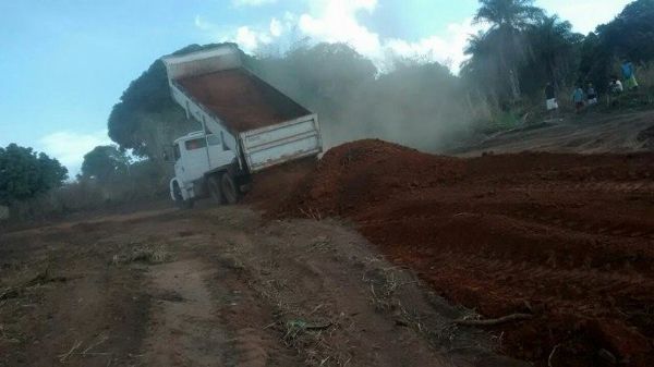 Recuperação de estradas segue na região das aldeias indígenas em Barra do Garças