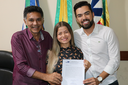 Aprovada em concurso público toma posse na câmara de Barra do Garças Aprovada em concurso público toma posse na câmara de Barra do Garças