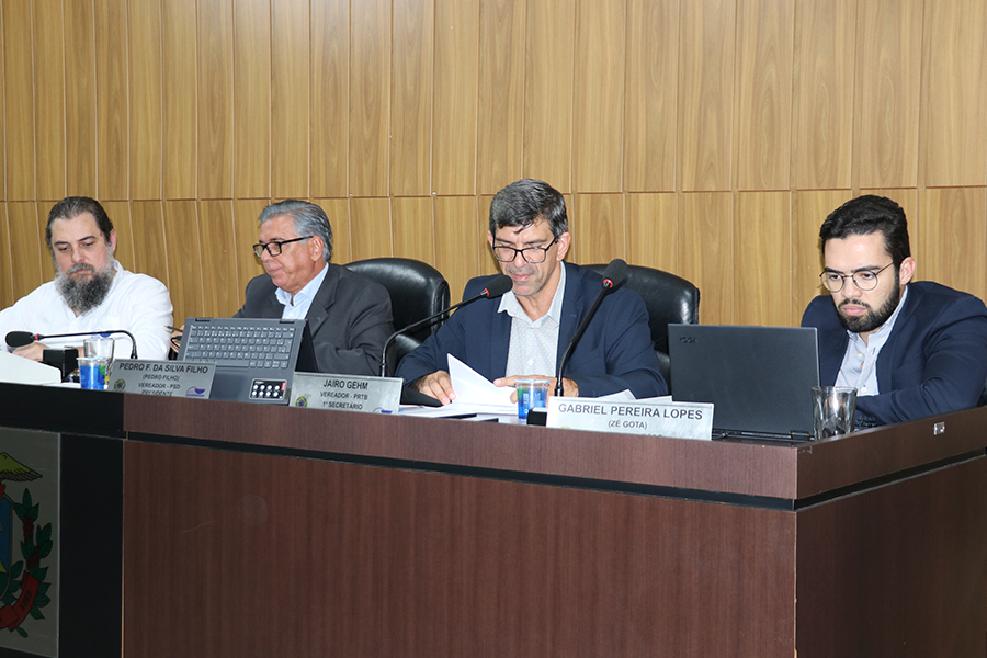 Aprovada Lei que proíbe condenado por maus tratos a animais de exercer cargos públicos em Barra