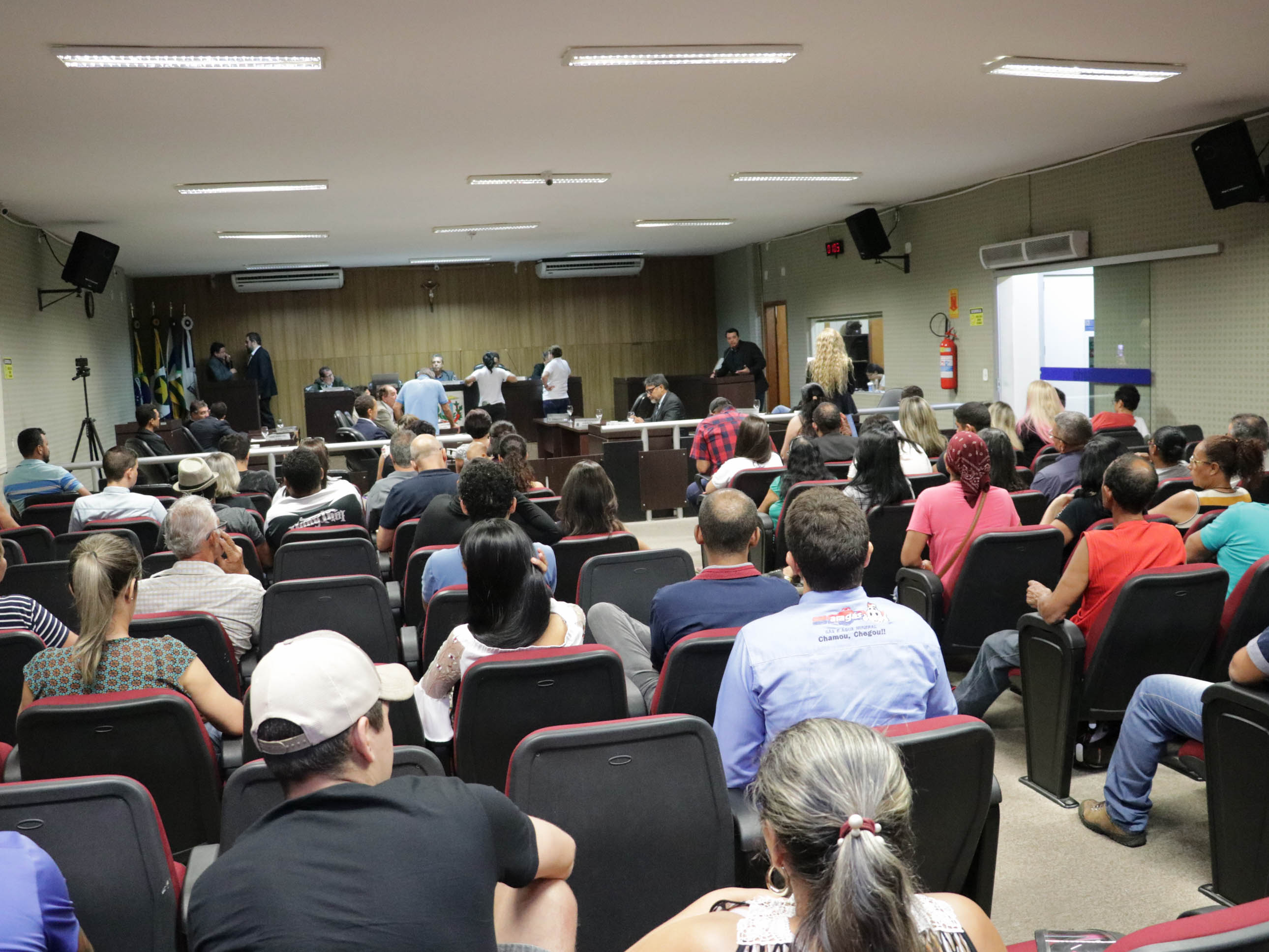 Câmara autoriza contratação de empresa para abertura de concurso público da Prefeitura de Barra do Garças; vereadores comemoram