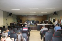 Câmara realiza sessão e aprova reajuste salarial dos agentes de endemias