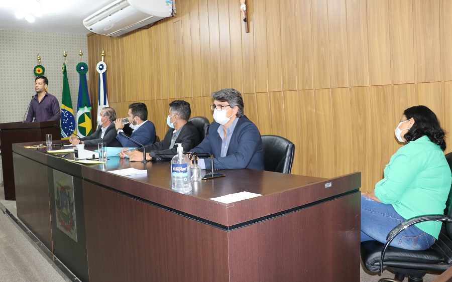 Câmara recebe enfermeiros e discute medidas para melhoria de condições de trabalho