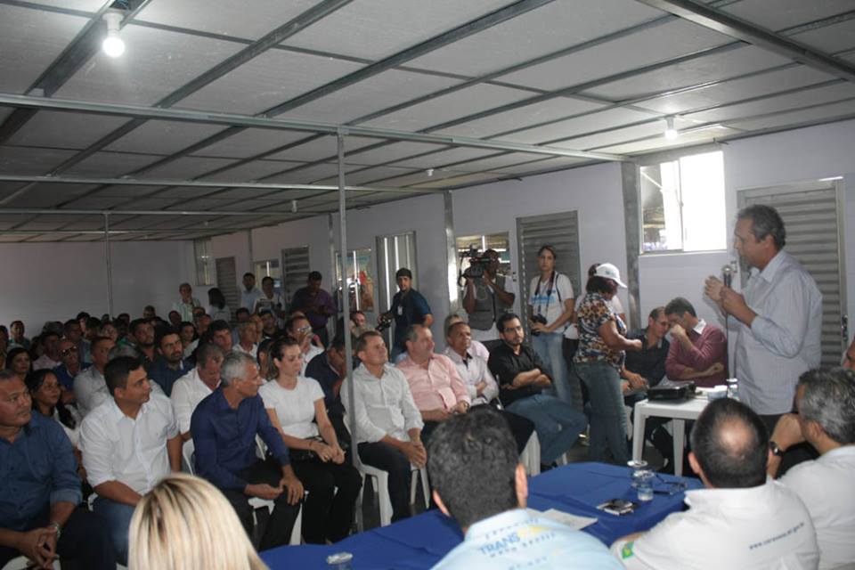 Miguelão cobra do governador maior repasse para saúde do município e a liberação do Parque da Serra Azul