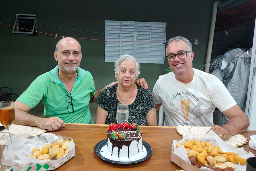 Morre Dona Sebastiana Tavares Lopes, Mãe do Vereador Adilson Tavares