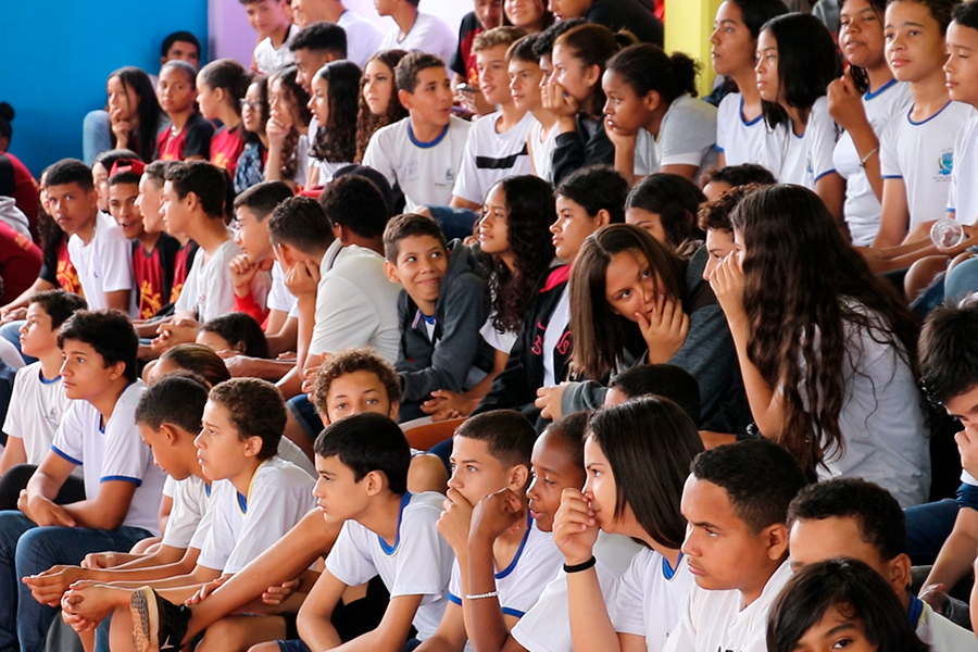 Vídeo: O CMEB Delice Farias recebeu o Projeto “Educação e Segurança nas Escolas” 