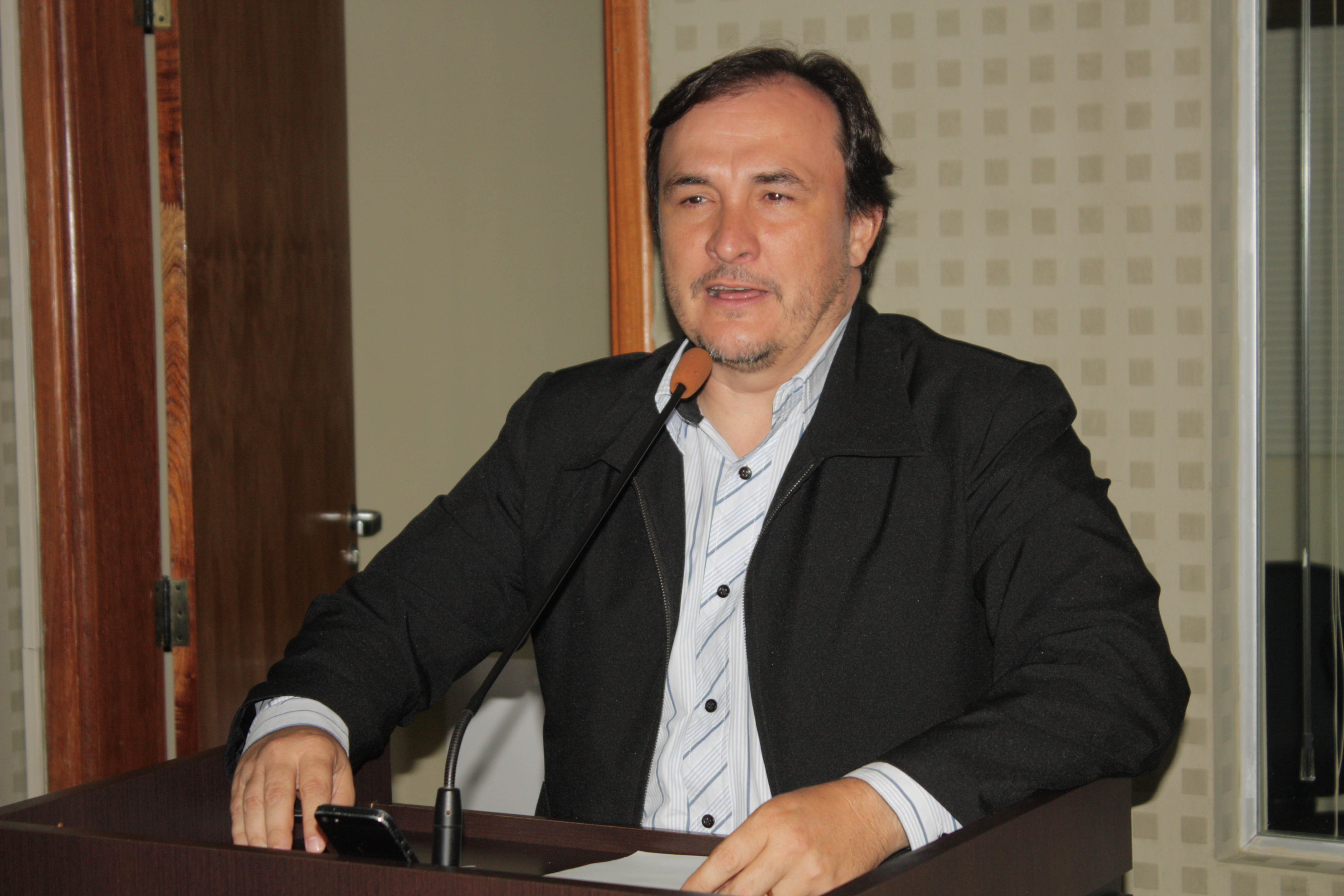 Projeto de lei complementar designa área para exposição de trabalhos dos artesãos