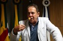 Projeto de lei libera trabalhadores para acompanharem entrega de notas dos filhos nas escolas Projeto de lei libera trabalhadores para acompanharem entrega de notas dos filhos nas escolas