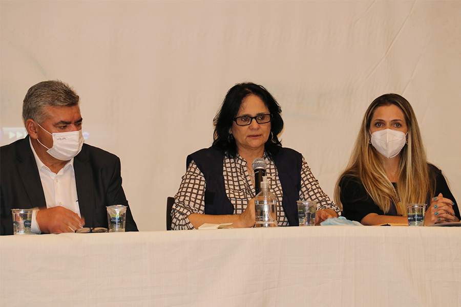 Vereadores de Barra do Garças participam de cerimônia com a Ministra Damares