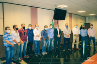 Vereadores de Barra do Garças se reúnem com Governador Mauro Mendes para solicitar mais leitos e respiradores